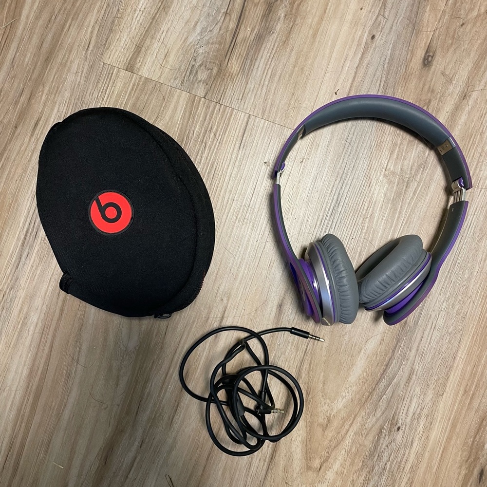 Beats headphones (Justin Bieber special edition)